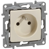 Legrand - Niloé Stopcontact 2P+A 16A steekk. crème met schroefbev. - 664835