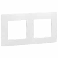 Legrand - Niloé dubbele afdekpl. wit hartafstand 71mm vert./ horiz. - 665002