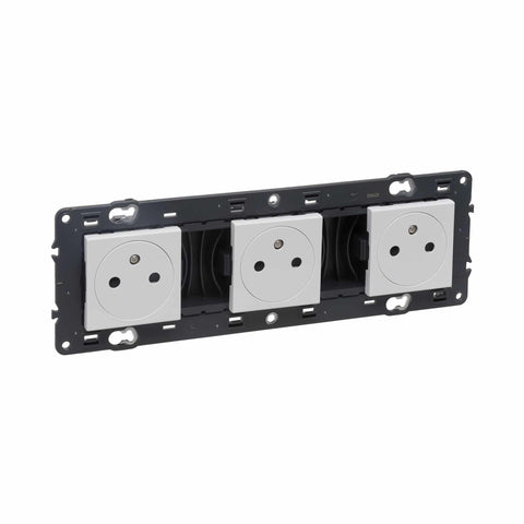 Legrand - Val vlakke Stopcontact 3x2P+A 16A volledig app. wit met schroefb - 741533